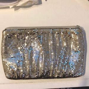 Whiting and Davies zipper clutch